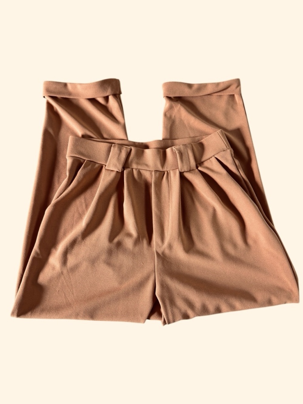 Soho Apparel Brown Pleated Pants Size L High Rise Cropped Tapered Minimalist - Picture 2 of 11